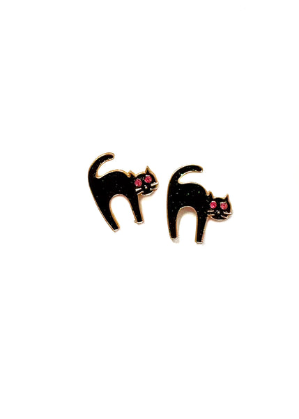 Hissy Hissy Studs